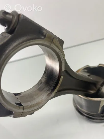 Mazda 6 Piston avec bielle R2AA