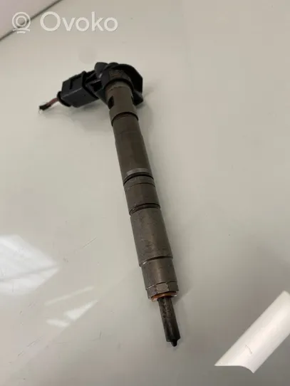 Volkswagen PASSAT B6 Injecteur de carburant 03L130277