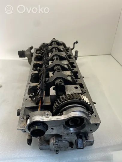 Volkswagen Touareg I Engine head 070103373C