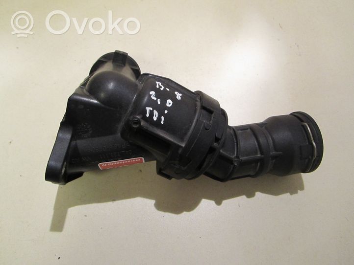 Volkswagen PASSAT B8 Thermostat/thermostat housing 04L121111