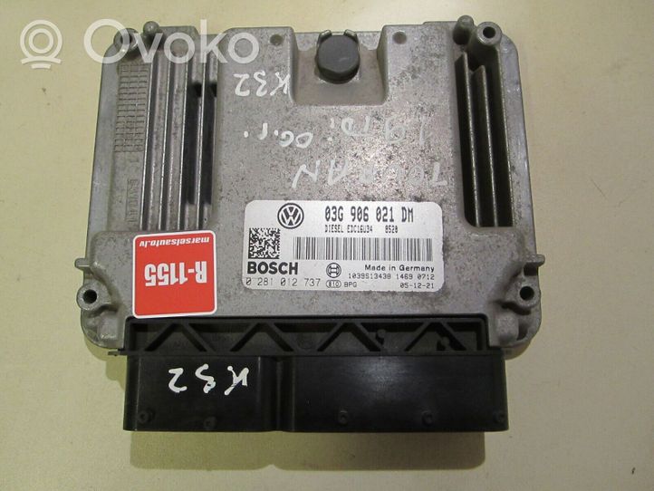 Volkswagen Touran I Dzinēja vadības bloks 03G906021DM