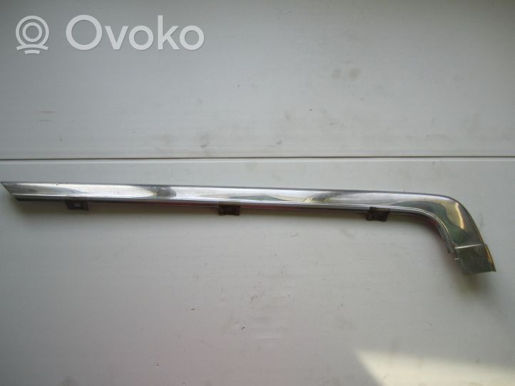 Audi V8 Rear door glass trim molding 