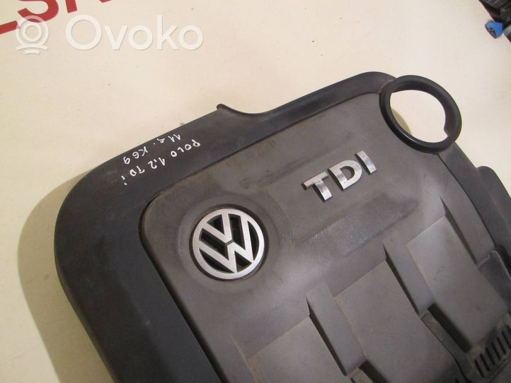 Volkswagen Polo V 6R Engine cover (trim) 03P103925A