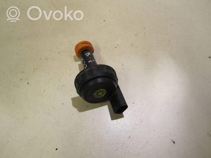 Volkswagen PASSAT B7 Réservoir de liquide de frein 1K2611349C