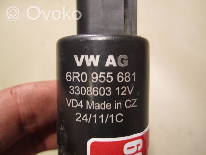 Volkswagen PASSAT B7 Silniczek wycieraczki lampy przedniej 6R0955681