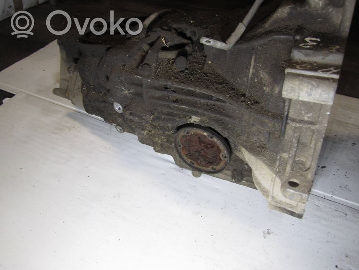 Audi 80 90 S2 B4 Mechaninė 5 pavarų dėžė AKL A90 2.3