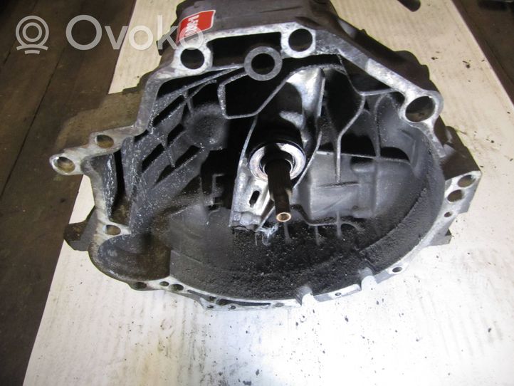 Audi 80 90 S2 B4 Mechaninė 5 pavarų dėžė AXG A90 2.3