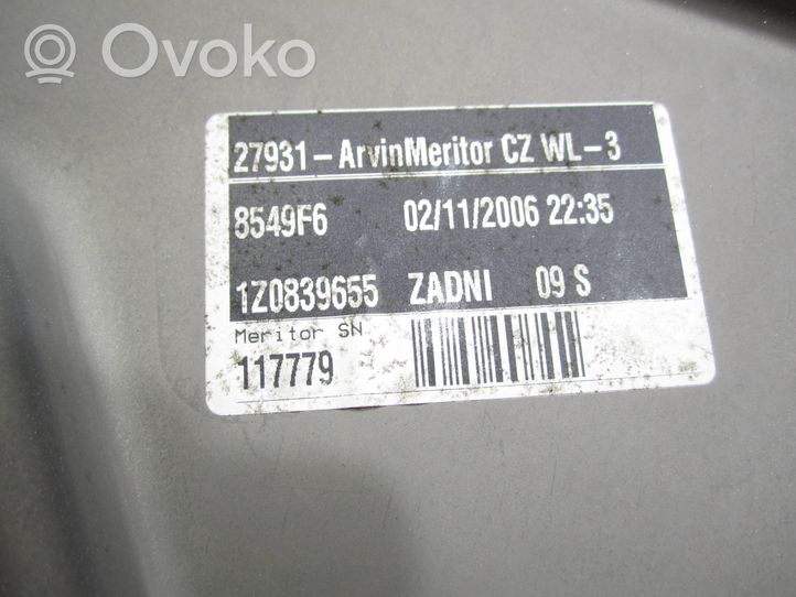 Skoda Octavia Mk2 (1Z) Liukuoven ikkunannostin moottorilla 1Z0839655