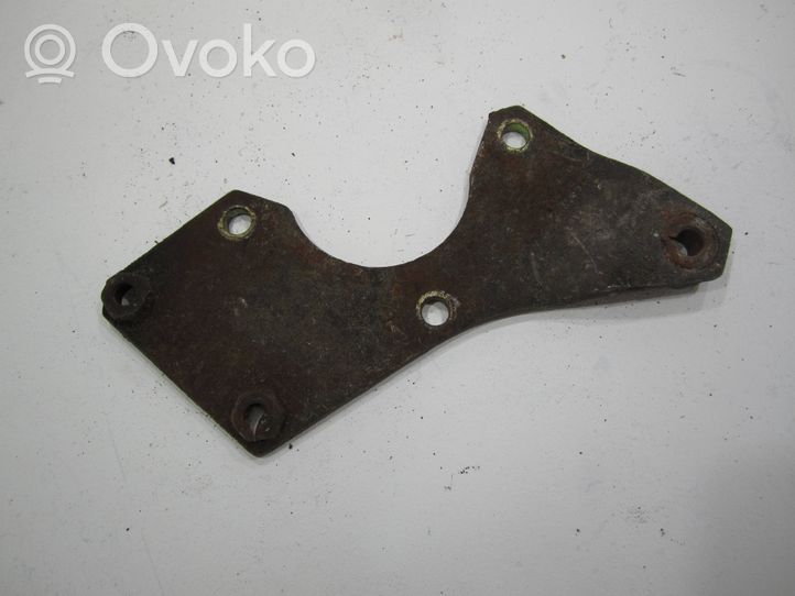 Audi 80 90 S2 B4 Supporto di montaggio della pompa del servosterzo 026145385A