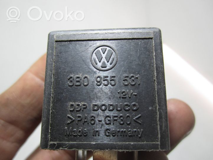 Volkswagen PASSAT B5 Sulakerasiasarja 3B0955531