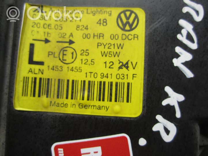 Volkswagen Touran I Lampa przednia 1T0941031F