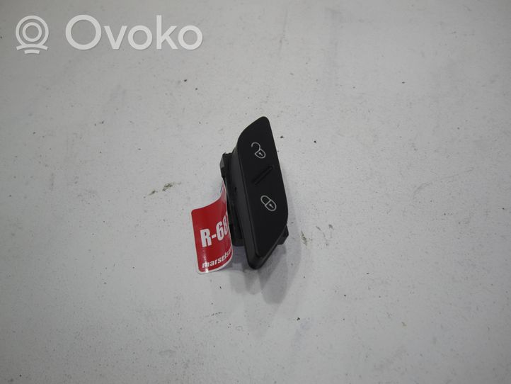 Volkswagen Golf VI Central locking switch button 5K0962125