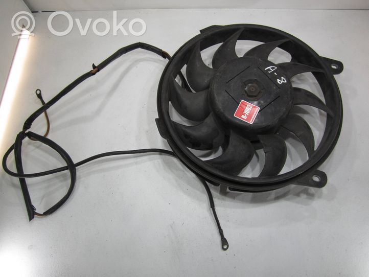 Audi A8 S8 D2 4D Ventilatore di raffreddamento elettrico del radiatore 