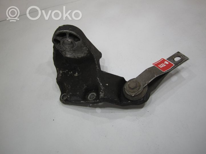 Audi Coupe Supporto di montaggio scatola del cambio 8A0399113C