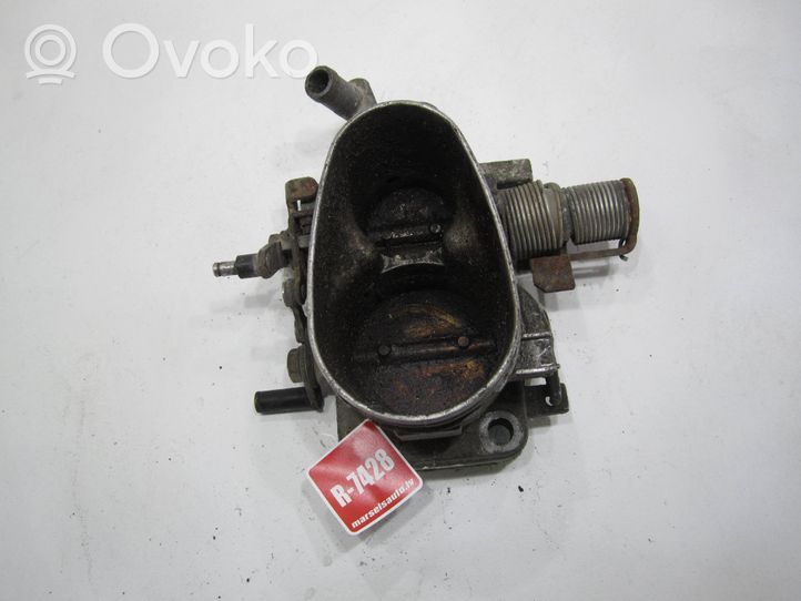 Audi 100 S4 C4 Clapet d'étranglement 933054A