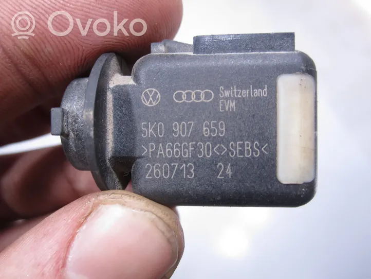 Volkswagen PASSAT B7 Oro kokybės daviklis 5K0907659