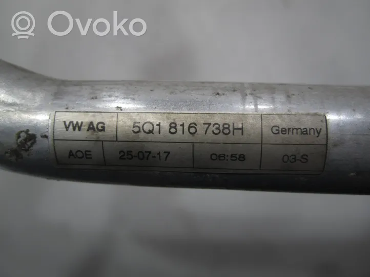 Volkswagen PASSAT B8 Ilmastointilaitteen putki (A/C) 5Q1816738H