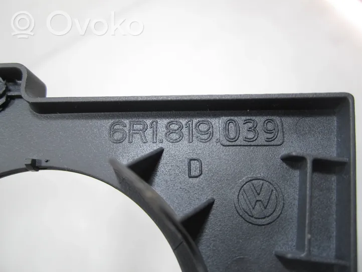 Volkswagen Polo V 6R Klimato kontrolės/ pečiuko kontrolės apdaila 6R1819039
