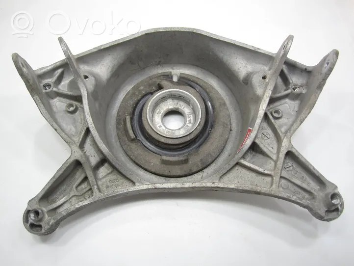 Audi A4 S4 B8 8K Supporto di montaggio della molla elicoidale 8K0412383F