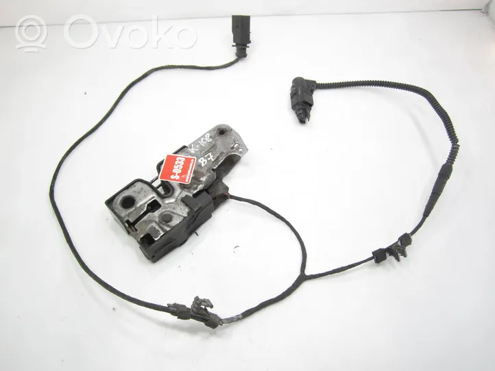 Volkswagen PASSAT B7 Engine bonnet/hood lock/catch 3C1823187