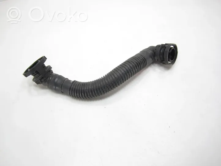 Volkswagen PASSAT B7 Breather hose/pipe 03L103493AE