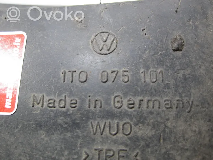 Volkswagen Touran I Galinis purvasargis 1T0075101