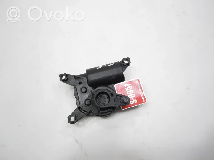 Volkswagen Multivan T5 Air flap motor/actuator 52411483R01