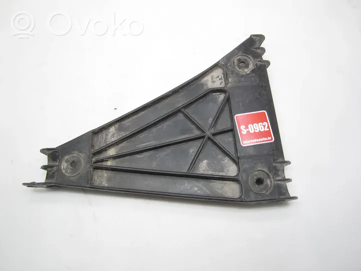 Audi A4 S4 B5 8D Staffa di rinforzo montaggio del paraurti posteriore 8D0807484