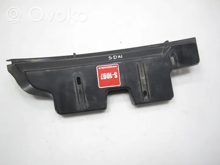 Audi A6 S6 C6 4F Takapuskurin kannake 4F5807898