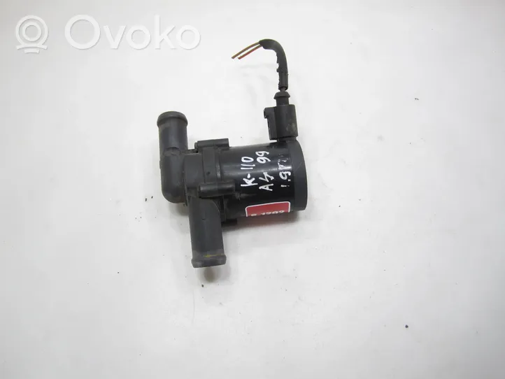 Audi A4 S4 B5 8D Pompe à eau de liquide de refroidissement 078121601