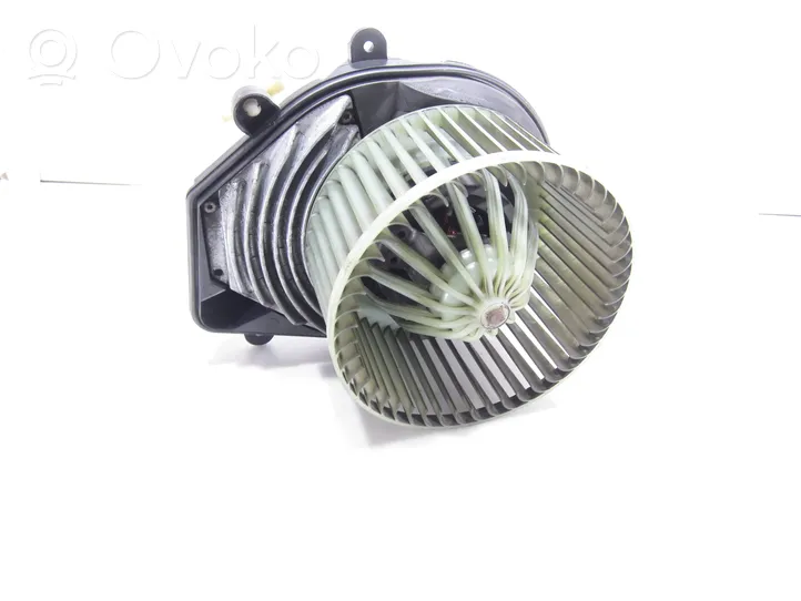 Audi A4 S4 B5 8D Ventola riscaldamento/ventilatore abitacolo 8D1820021