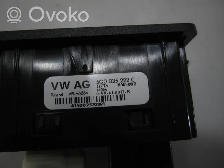Volkswagen Golf VII USB socket connector 5G0035222C
