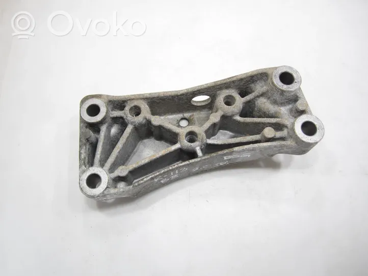 Volkswagen PASSAT B8 Gearbox mounting bracket 3Q0199117