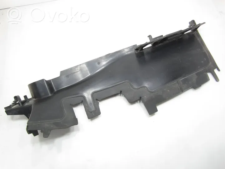 Volkswagen PASSAT B8 Intercooler air guide/duct channel 3G0121283C