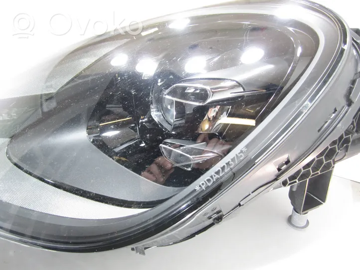 Porsche Cayenne (9Y0 9Y3) Lampa przednia 9Y0941033AK