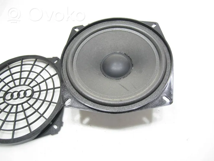 Audi A4 S4 B6 8E 8H Enceinte subwoofer 4910140289