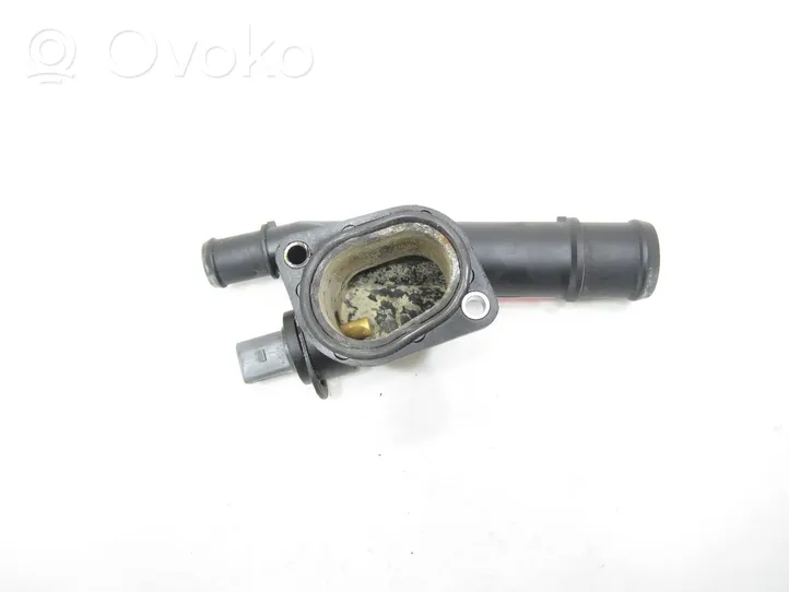 Audi A4 S4 B7 8E 8H Obudowa termostatu 038121132G