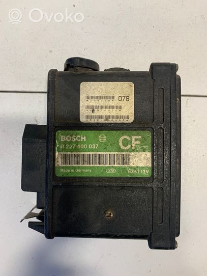 Opel Kadett E Unité de commande, module ECU de moteur 0227400037