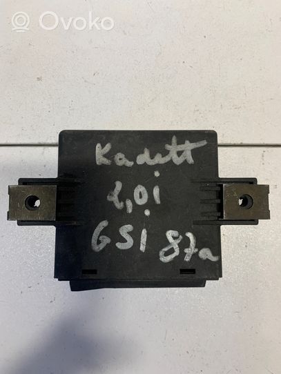 Opel Kadett E Motorsteuergerät ECU 90185109