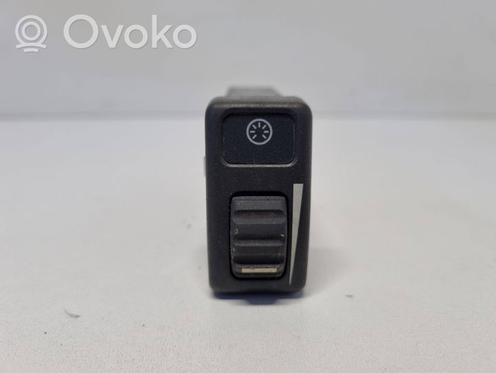 Volvo S70  V70  V70 XC Interruttore di regolazione dell’illuminazione del quadro 6849861