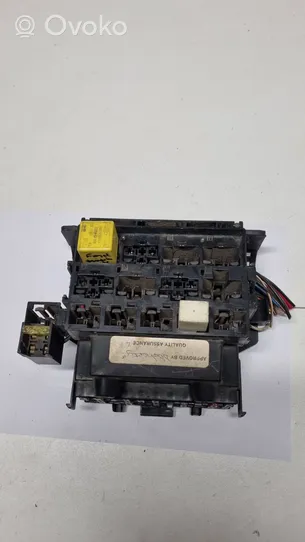 Ford Turneo Courier Fuse module 89FG14A074AA