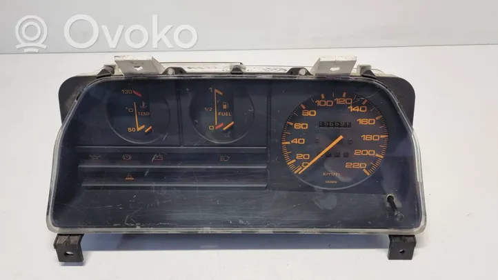 Mazda 626 Compteur de vitesse tableau de bord GG29