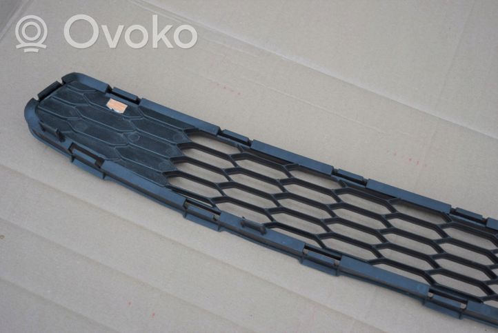 Nissan Leaf I (ZE0) Grille inférieure de pare-chocs avant 622563NF5A