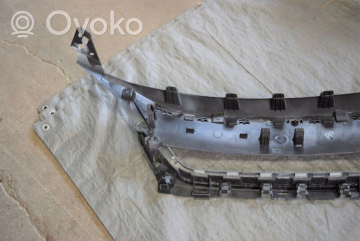 Peugeot 5008 II Maskownica / Grill / Atrapa górna chłodnicy 9815317777