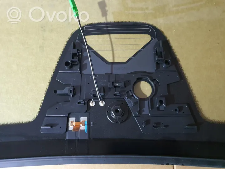 Volvo XC60 Front windscreen/windshield window 32368716