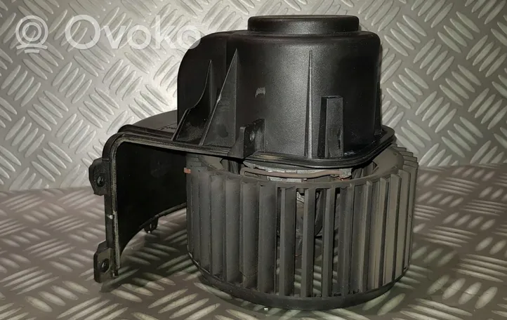 Volkswagen Multivan T5 Heater fan/blower 7H5820021B