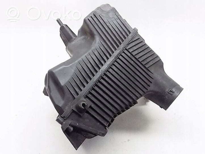 Renault Scenic II -  Grand scenic II Air filter cleaner box bracket assembly 8200545280