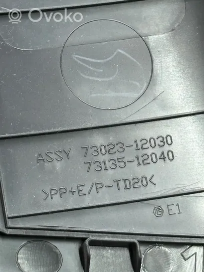 Lexus UX Muu sisätilojen osa 7313512040