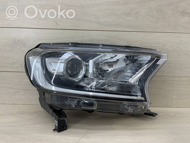 Ford Ranger Lampa przednia 13W02930ACFH