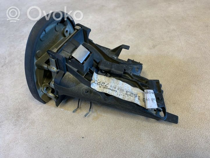 Mercedes-Benz C W203 Element lusterka bocznego drzwi przednich A2038107293